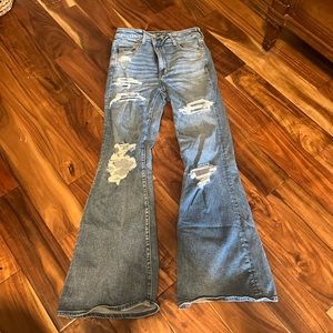 American Eagle women’s super high rise flare cult favorite jeans size 10 long
